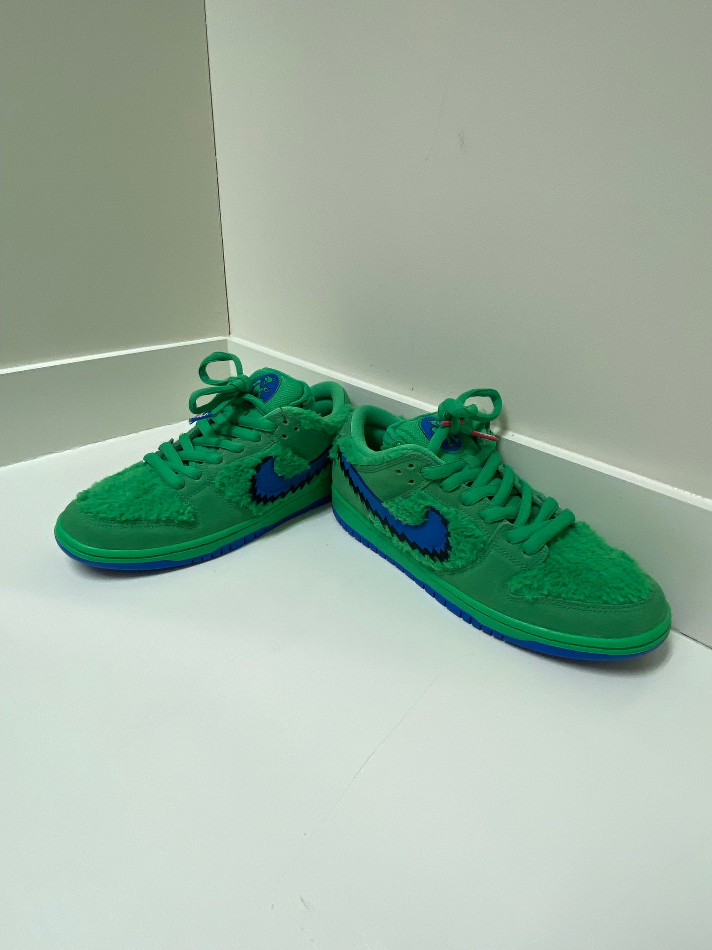 NIKE SB DUNK GREATFUL DEAD GREEN BEAR